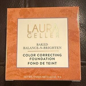 Laura Geller Baked Balance-N-Brighten Foundation in Golden Medium